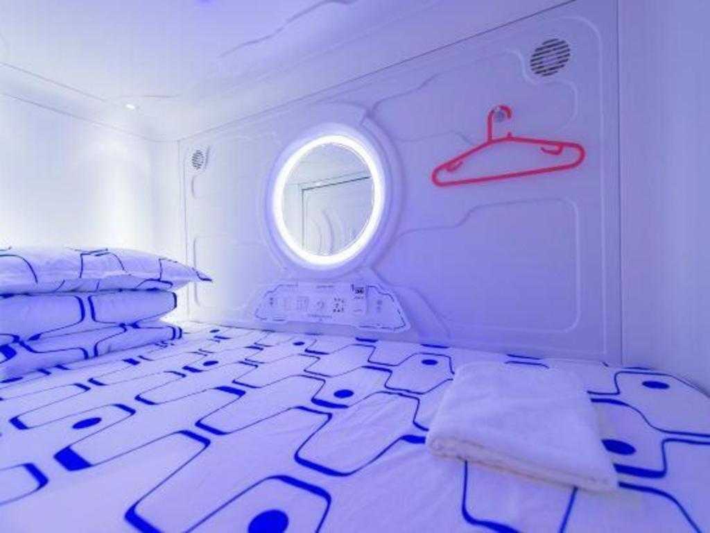 Spot On 89726 Capsule Inn Kota Kinabalu Bagian luar foto